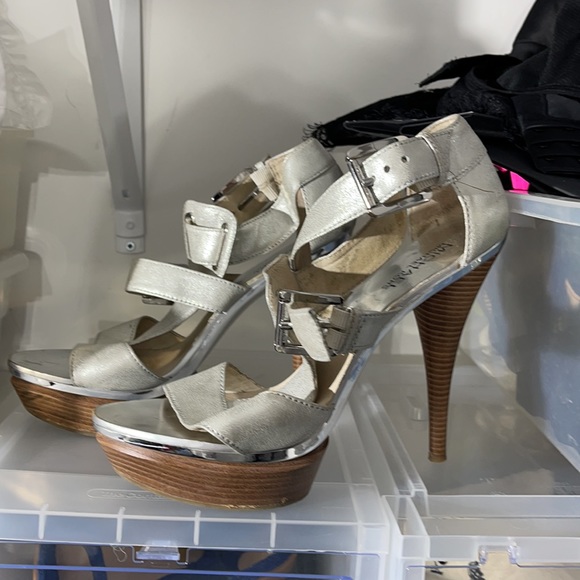 Michael Michael Kors Silver Open Toe Strap High Heels 8 - Picture 4 of 5